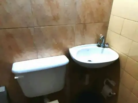 Departamento 5 ambientes con 1 baño