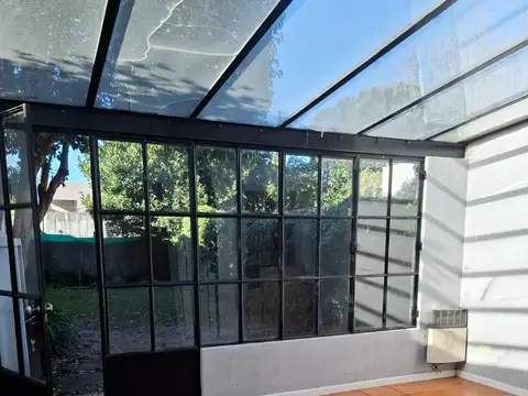 Depto Tipo Casa en Venta de 4 dormitorios