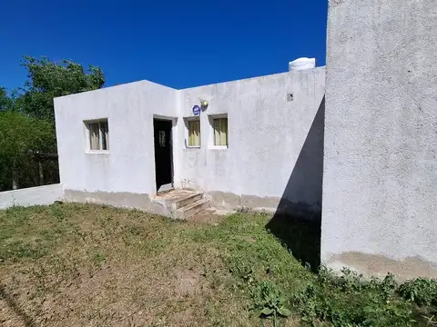 Se vende casa 2 dormitorios con pileta en Punilla.