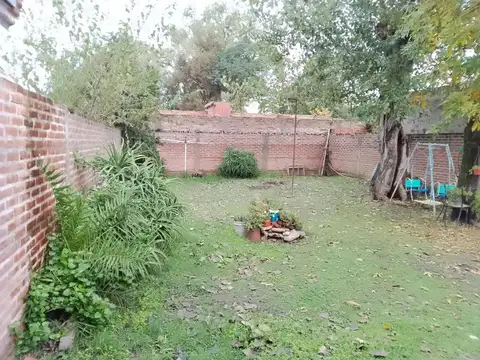 VENTA CASA 4 AMB CON JARDIN Y COCHERA A TERMINAR