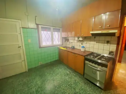 Casa en Alquiler con 1 cochera