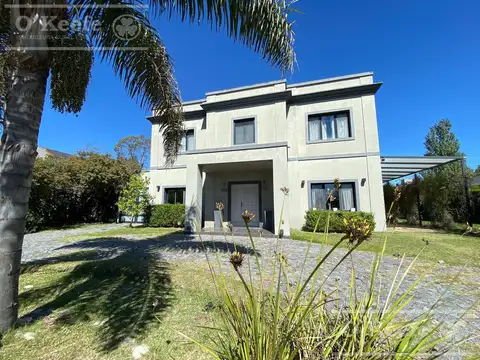 Casa en venta de 5 ambientes en Ombúes de Hudson, excelente ubicación 