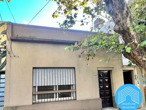 CASA PARA USO COMERCIAL - RAMOS MEJIA