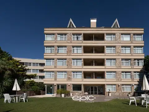 Albatros entre Laurel y Pasaje Peatonal 16