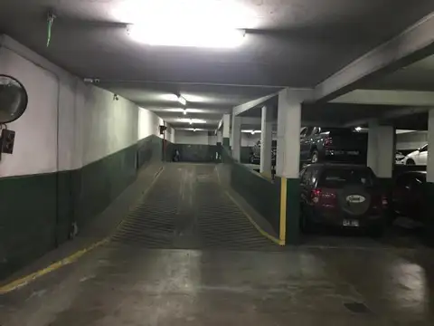 Venta Cocheras en BLOCK - Muy Cómodas - Centro
