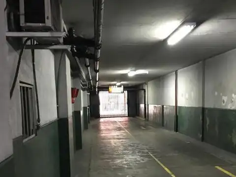 Venta Cocheras en BLOCK - Muy Cómodas - Centro
