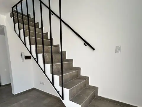 Depto Tipo Casa 2 ambientes con 1 baño