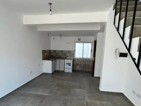 Depto Tipo Casa en Venta de 2 ambientes
