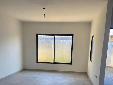 Depto Tipo Casa en Venta de 2 dormitorios