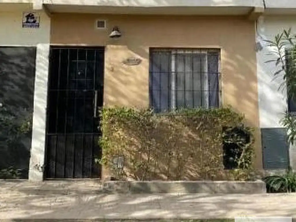 San Nicolás e/ Salermo y Florencio Sánchez