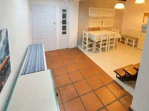 Depto Tipo Casa en Venta en Pompeya, USD 160.000