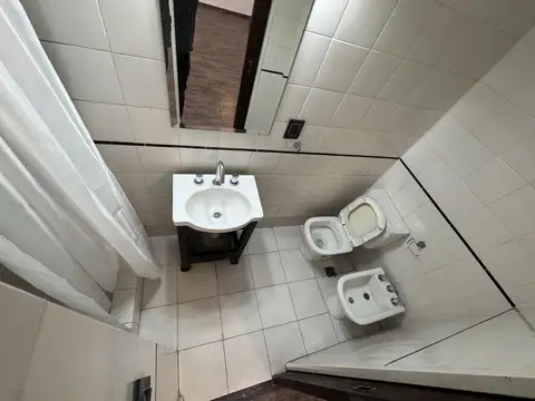 Casa en Alquiler con 1 cochera
