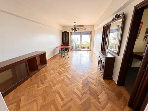 DEPARTAMENTO DE 2 DORMITORIOS C/COCHERA APTO CRÉDITO EN VENTA  - CASANOVA 332