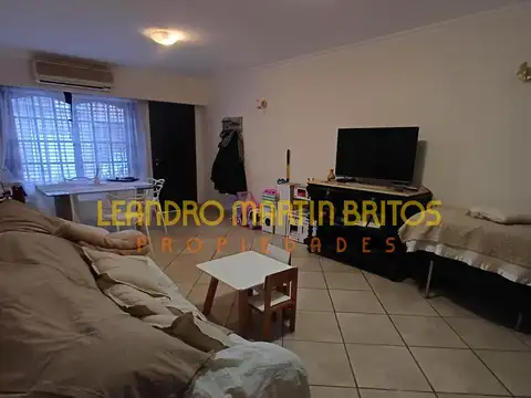 Depto Tipo Casa 4 ambientes con 3 baños