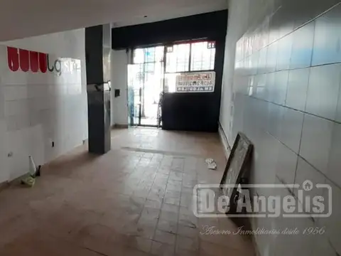 Av. Rivadavia al 17800