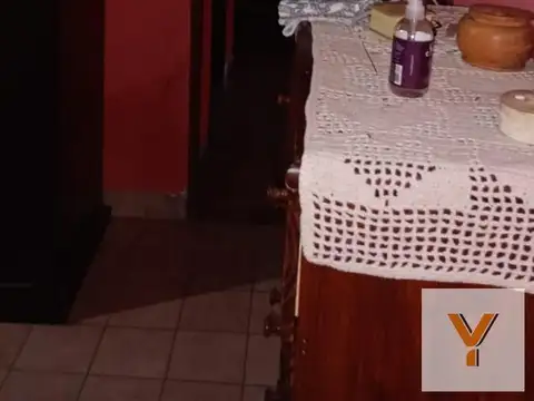 Casa en venta - 2 Dormitorios 1 Baño - La Plata