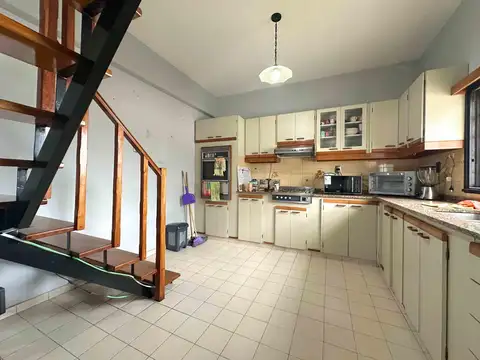 Depto Tipo Casa en Venta en Jose Leon Suarez, USD 90.000