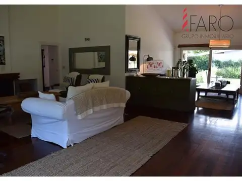Casa en Alquiler de 3 dormitorios