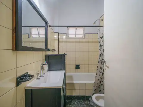 VENTA PH 3 AMBIENTES CON PATIO EN VILLA ADELINA