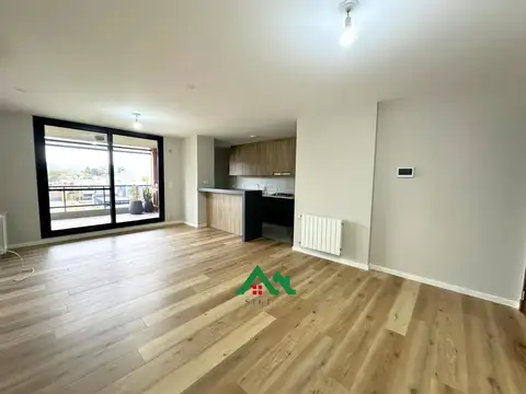 Departamento en venta de 1 dormitorio y cochera desocupado en Épica sobre Recta Martinolli