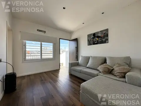 Depto Tipo Casa en Venta en Haedo Sur, USD 85.000