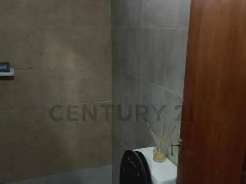 Departamento en Alquiler en Piñeyro, $ 380.000