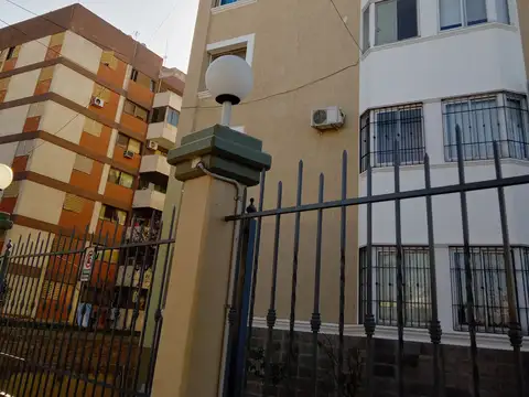 Departamento 5 ambientes con 2 baños