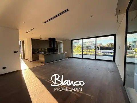 Casa en Alquiler A Estrenar