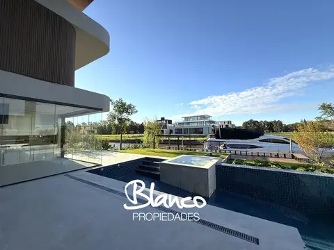Casa en Alquiler de 5 dormitorios