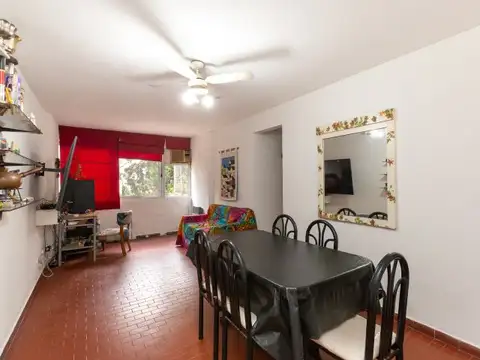 Av Marquez 1900 , Piso 1