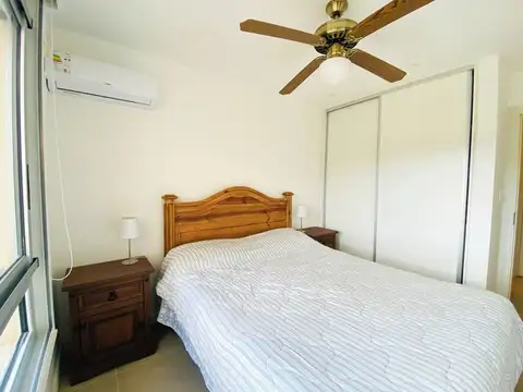 Departamento en Venta en Playa Mansa, USD 177.000