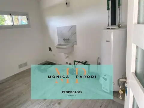 Casa 4 ambientes con 2 baños