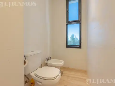 Casa Barrio Acacias - Puertos / Escobar