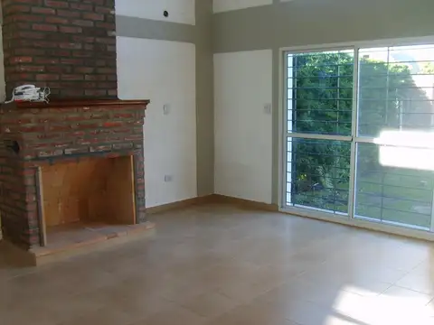 Casa en Alquiler en Funes, $ 1.600.000