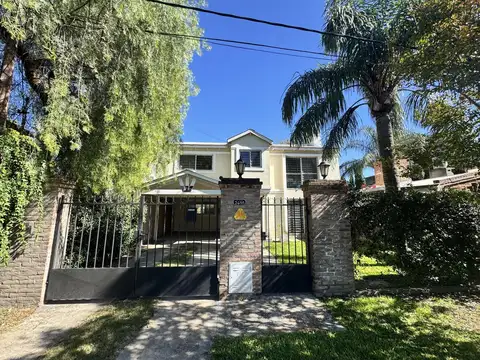 alquiler casa dos dormitorios con pileta funes los pinos 2400
