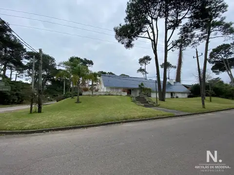 Casa a la venta en playa mansa de Punta Del Este