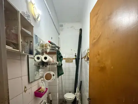 Local en Venta en Vicente López Vías / Río, USD 210.000
