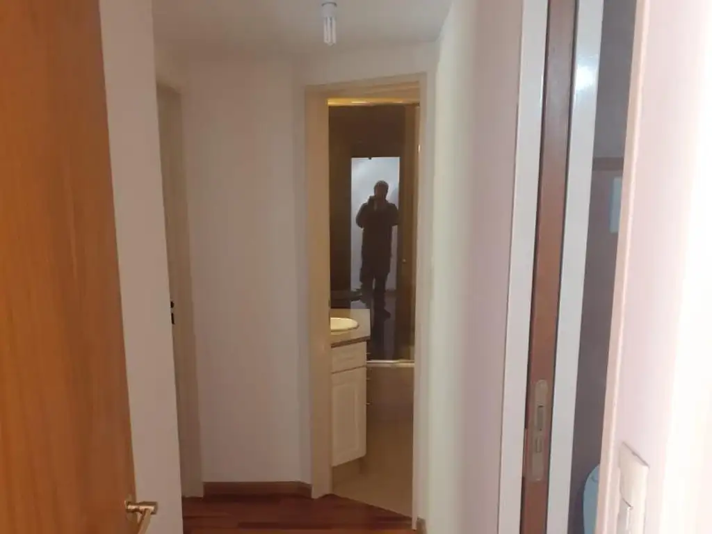 Avenida Jujuy 1035 , Piso 2