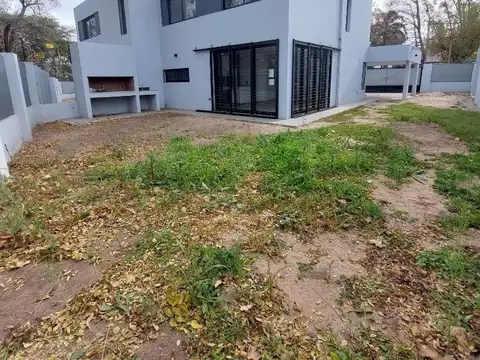 Depto Tipo Casa en Venta en Arguello, USD 189.000