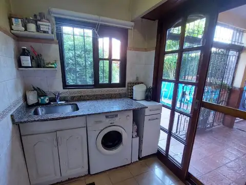 APTO CREDITO  CASA EN VENTA EN 2 PLANTAS. BARRIO SAN JOSE