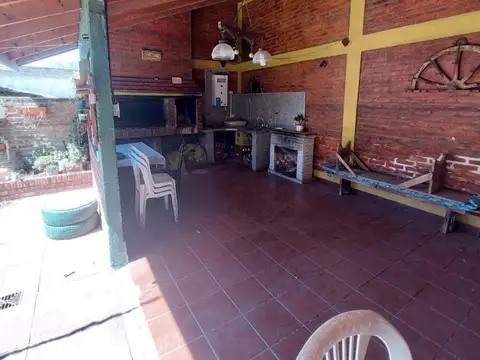 APTO CREDITO  CASA EN VENTA EN 2 PLANTAS. BARRIO SAN JOSE