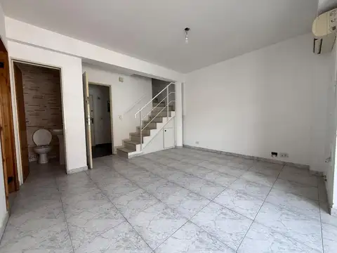 Departamento en Venta en Villa Adelina, USD 98.000