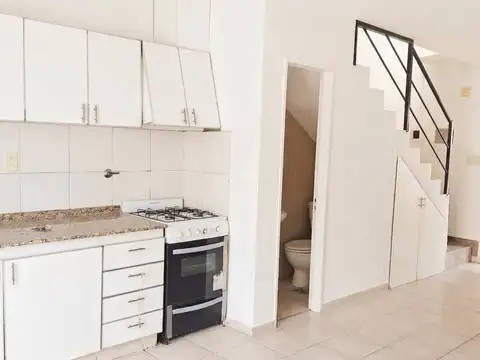 Casa en Alquiler en Las Heras, $ 600.000