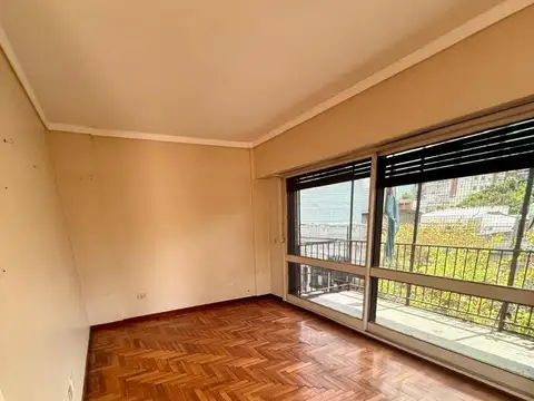 Departamento 4 ambientes con 3 baños