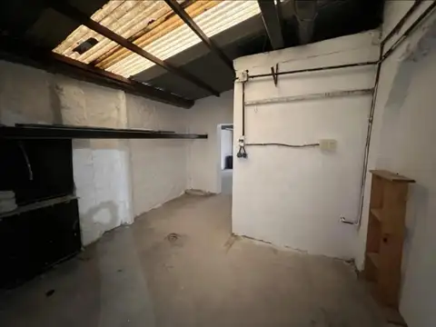 Excelente Local En Alquiler En Castelar