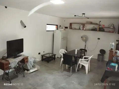 Casa 3 ambientes con 2 baños