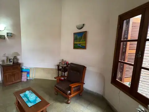 SE VENDE CASA 5 HABITACIONES 187M2 cubiertos