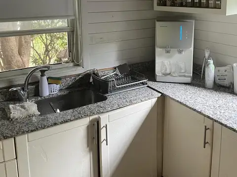 Casa en Alquiler con 3 cocheras