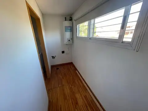 CASA EN PLANTA ALTA - VENTA - SAN ANTONIO DE PADUA
