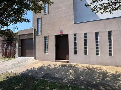CASA EN PLANTA ALTA - VENTA - SAN ANTONIO DE PADUA